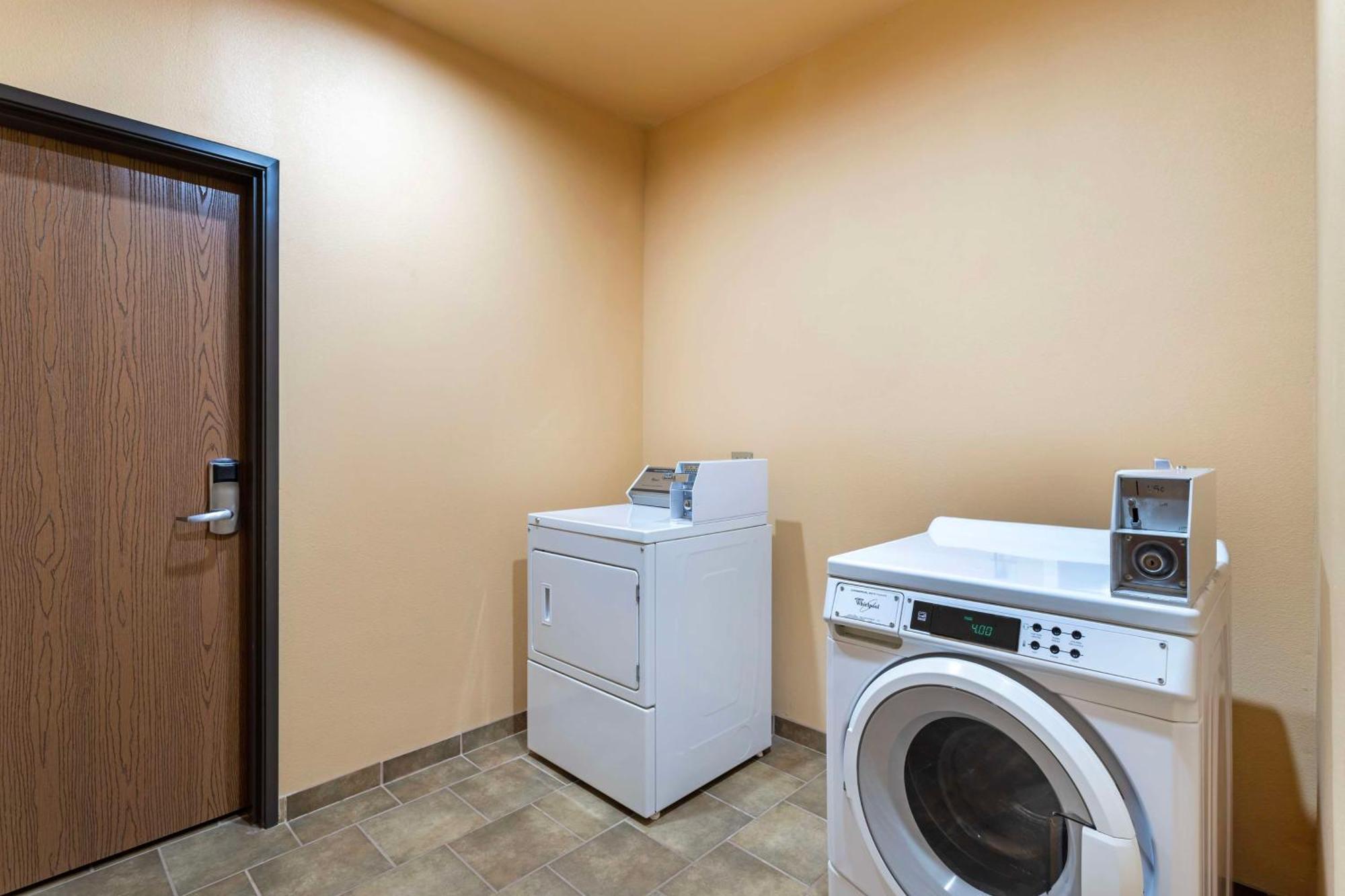 Best Western Plus Goliad Inn & Suites Esterno foto