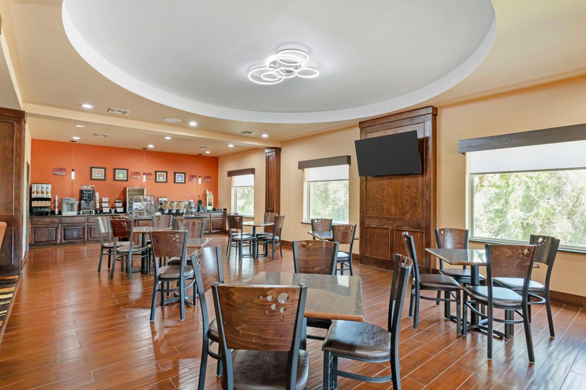 Best Western Plus Goliad Inn & Suites Esterno foto