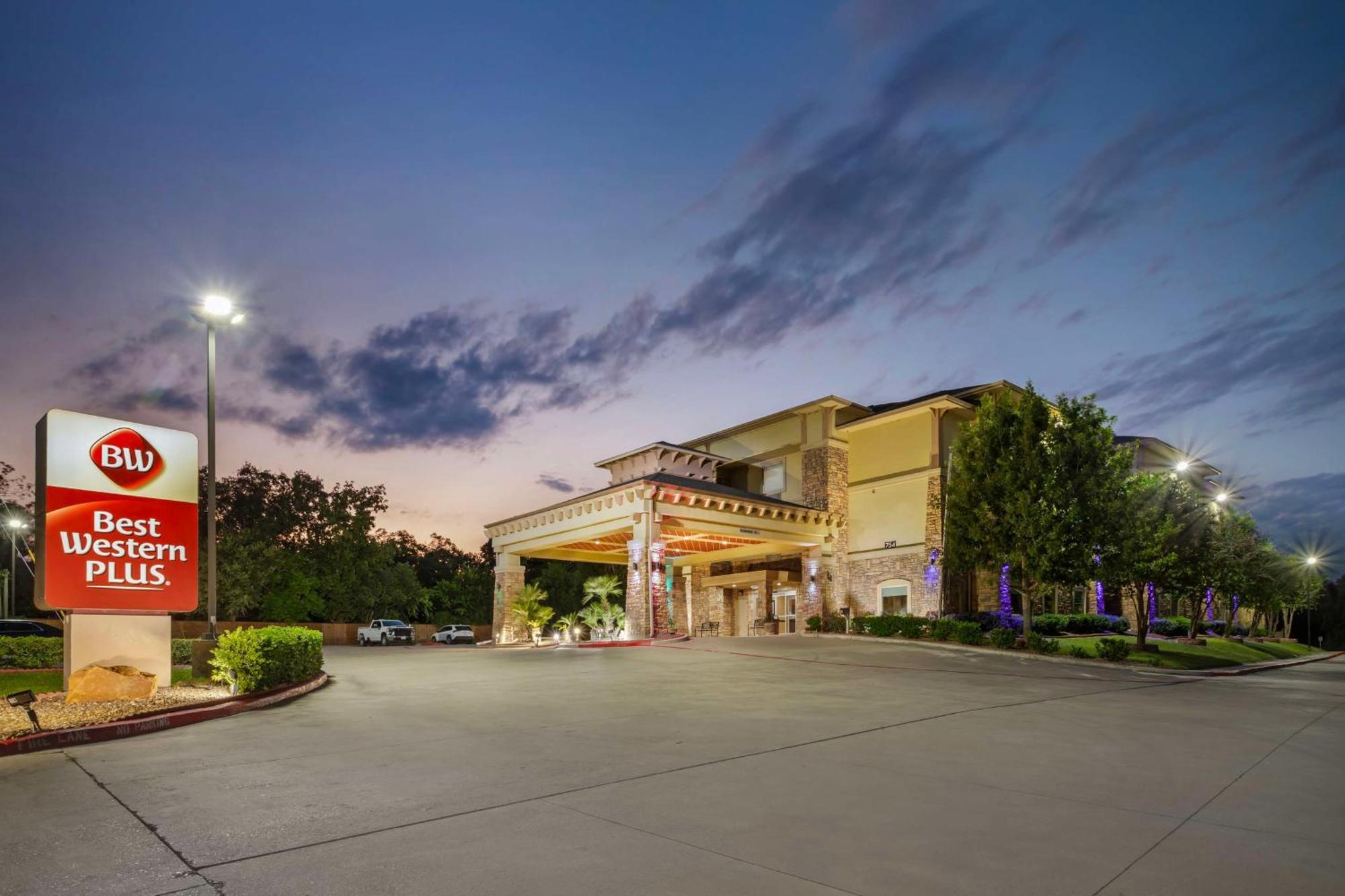 Best Western Plus Goliad Inn & Suites Esterno foto